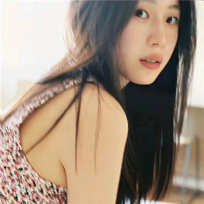 桥上的女孩